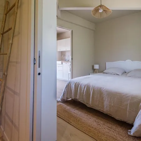 Le De La Clairiere דירה