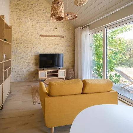 Le De La Clairiere דירה *