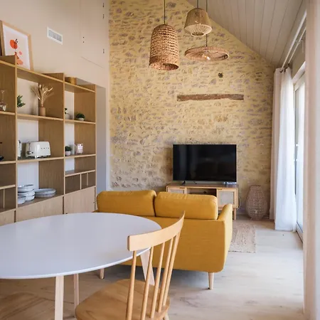 דירה Le De La Clairiere Saint-Andre-d'Allas