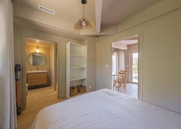 Le De La Clairiere Apartment *